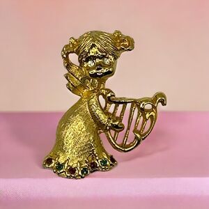 Little Girl Angel Brooch W/white Green & Red Stones Holiday Cheer, Granny Core